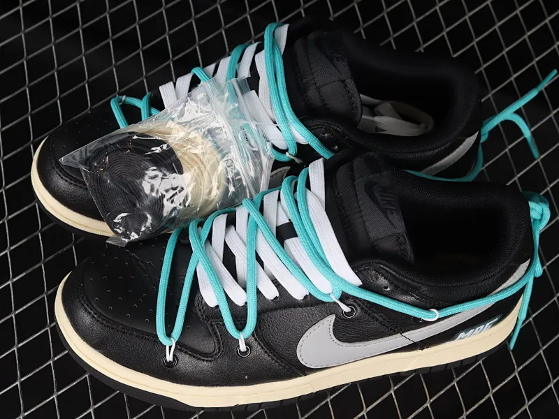 All Categories Nk SB Dunk Series Nk SB Dunk Low Low-top Sneakers Nk Dunk Low Punk Style Back to the Future Customized version of deconstructed strap casual sneakers DJ6188-002